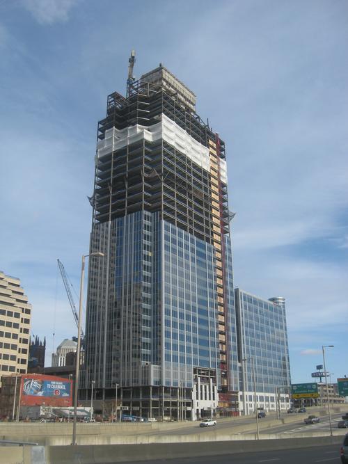 The Great American Tower at Queen City Square in Cincinnati Editorial Stock  Photo - Image of tall, cincinatti: 70616628